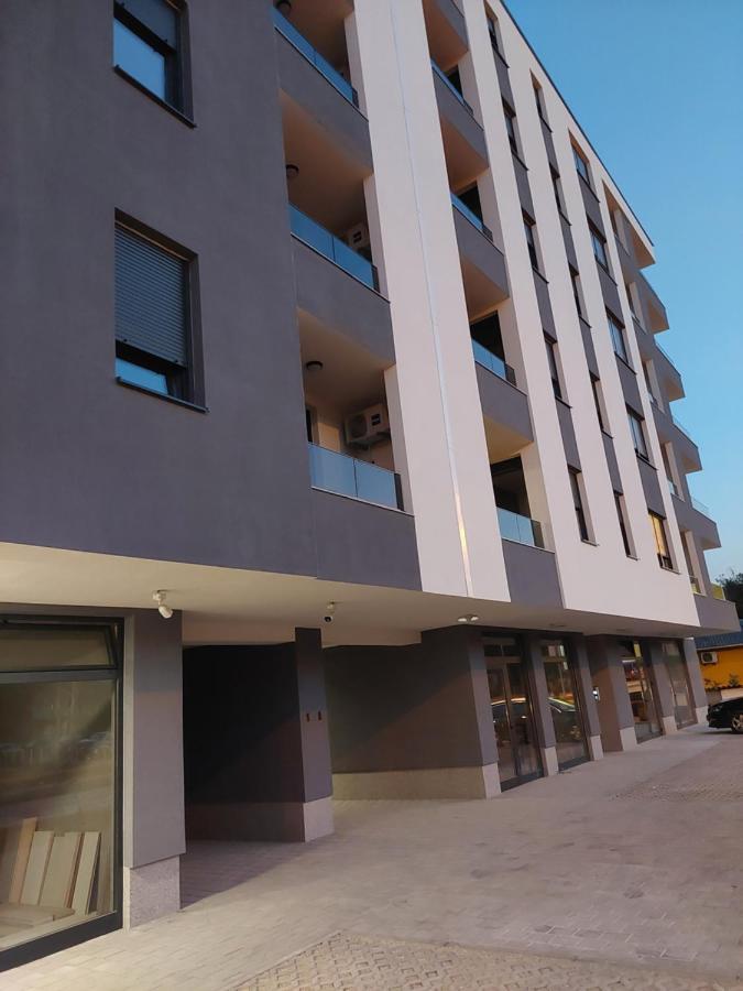 Sunrise Apartments Banja Luka Buitenkant foto