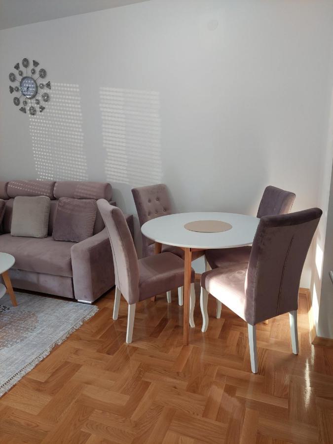 Sunrise Apartments Banja Luka Buitenkant foto