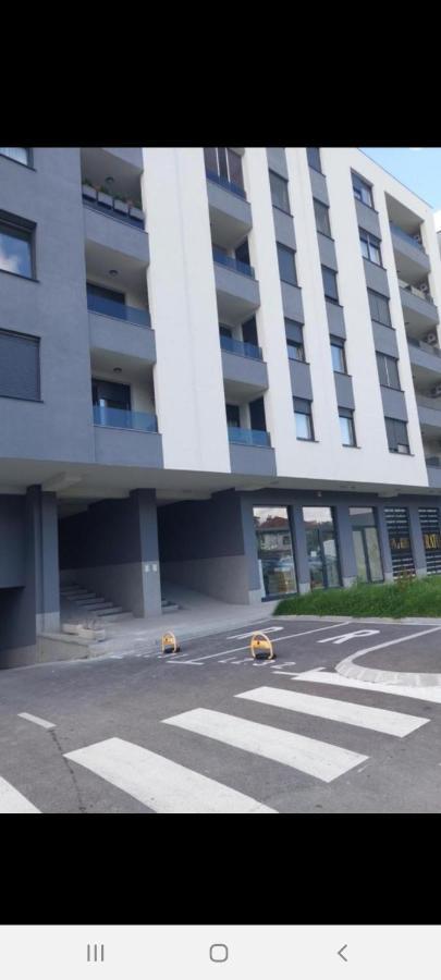 Sunrise Apartments Banja Luka Buitenkant foto