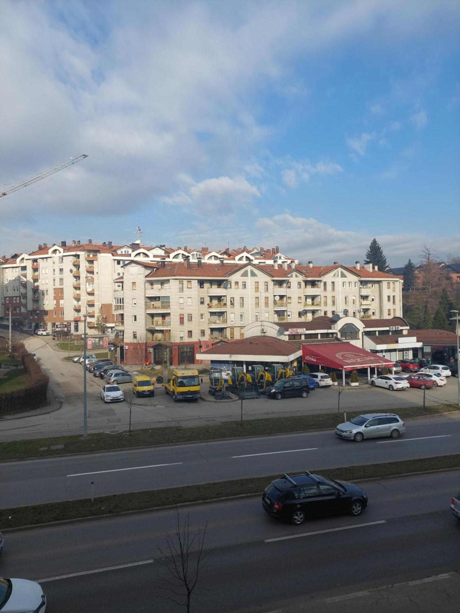 Sunrise Apartments Banja Luka Buitenkant foto